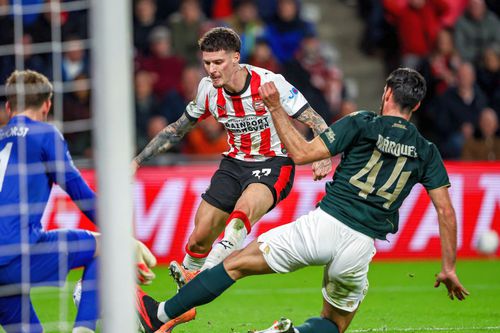 Dennis Man a marcat cu exteriorul piciorului stâng în PSV - Fortuna Sittard/ foto Imago Images