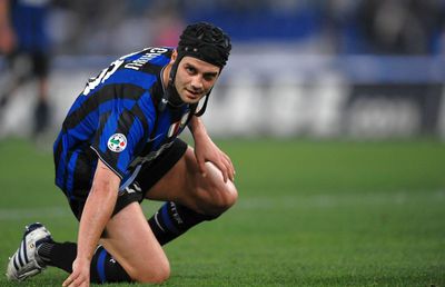 Cristi Chivu revine după aproape 6.000 de zile pe stadionul unde era să își piardă viața » Protagonistul teribilei accidentări: „A fost ceva grav! Am închis ochii și ne-am ciocnit”