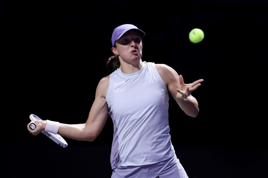 Iga Swiatek, victorie expeditivă în primul meci de la WTA Finals » Doar 3 game-uri lăsate campioanei de la Australian Open
