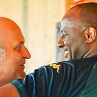 Șucu a dat afară antrenorul!