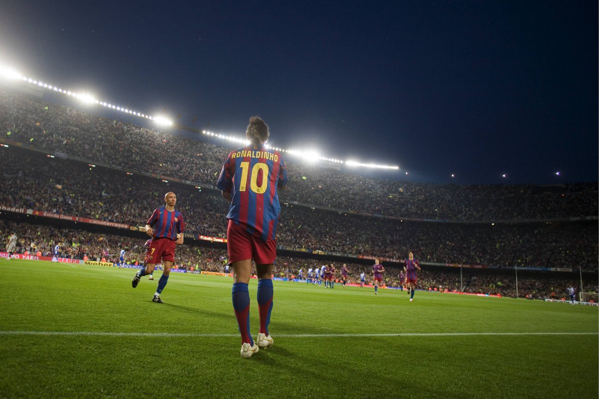 Dispare vechea arenă de 45.000 de locuri care a dat cel mai fin dribleur al țării