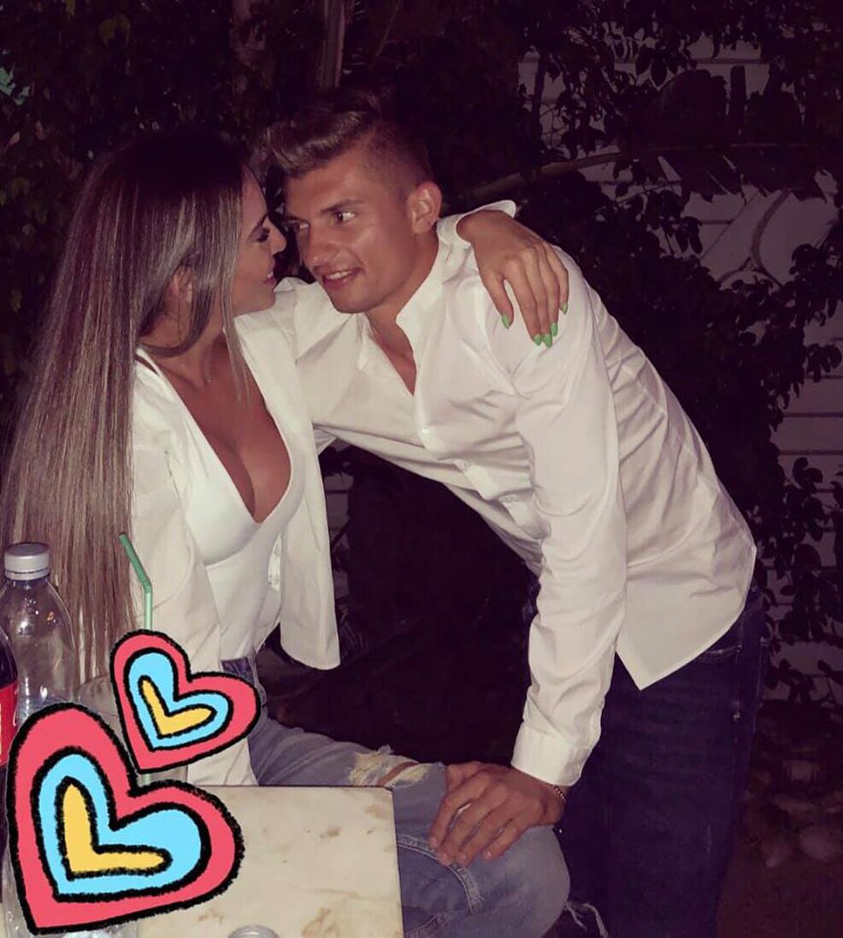 GALERIE FOTO // Apariții HOT în vestiarul lui FCSB! La capitolul iubite de fotbaliști, roș-albaștrii stau cel mai bine din Liga 1