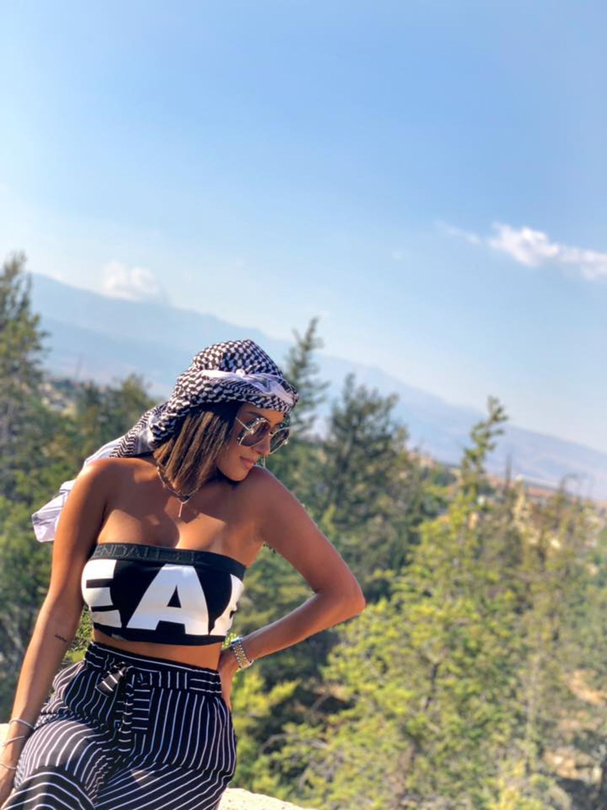 GALERIE FOTO // Apariții HOT în vestiarul lui FCSB! La capitolul iubite de fotbaliști, roș-albaștrii stau cel mai bine din Liga 1