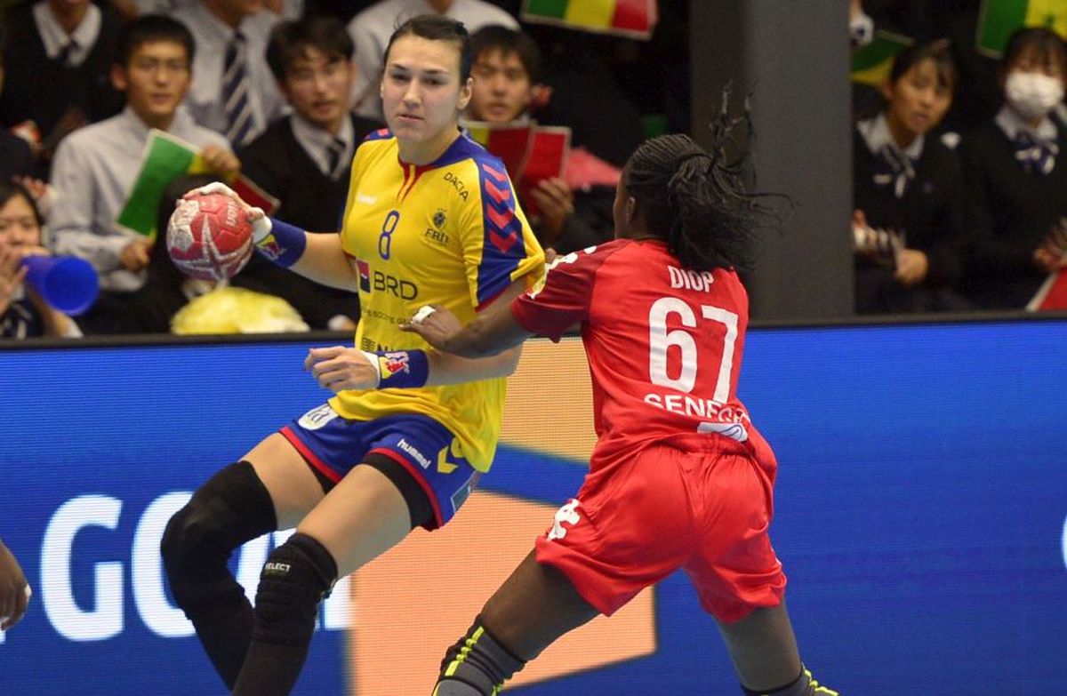 CORESPONDENȚĂ DIN JAPONIA // VIDEO Cristina Neagu, desemnată jucătoarea meciului » A terminat partida cu gheață la genunchi: „Sper că v-am făcut un cadou de Ziua Națională”