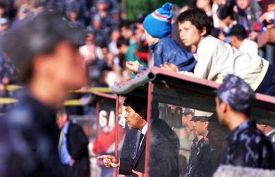 10 lucruri de știut! Săptămână EXPLOZIVĂ: întoarcerea ANULUI în fotbalul românesc, scandal la FRF, un nou Balon de Aur și victorii OBLIGATORII pentru naționala României