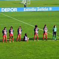 Paula Dapena s-a întors cu spatele în timpul momentului de reculegere în memoria lui Diego Maradona // sursă foto: Tania Esperon