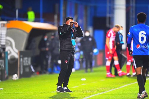 Dinamo are probleme în alcătuirea lotului pentru meciul cu FC Argeș. „Câinii” nu știu nici măcar cine va fi antrenor principal.
