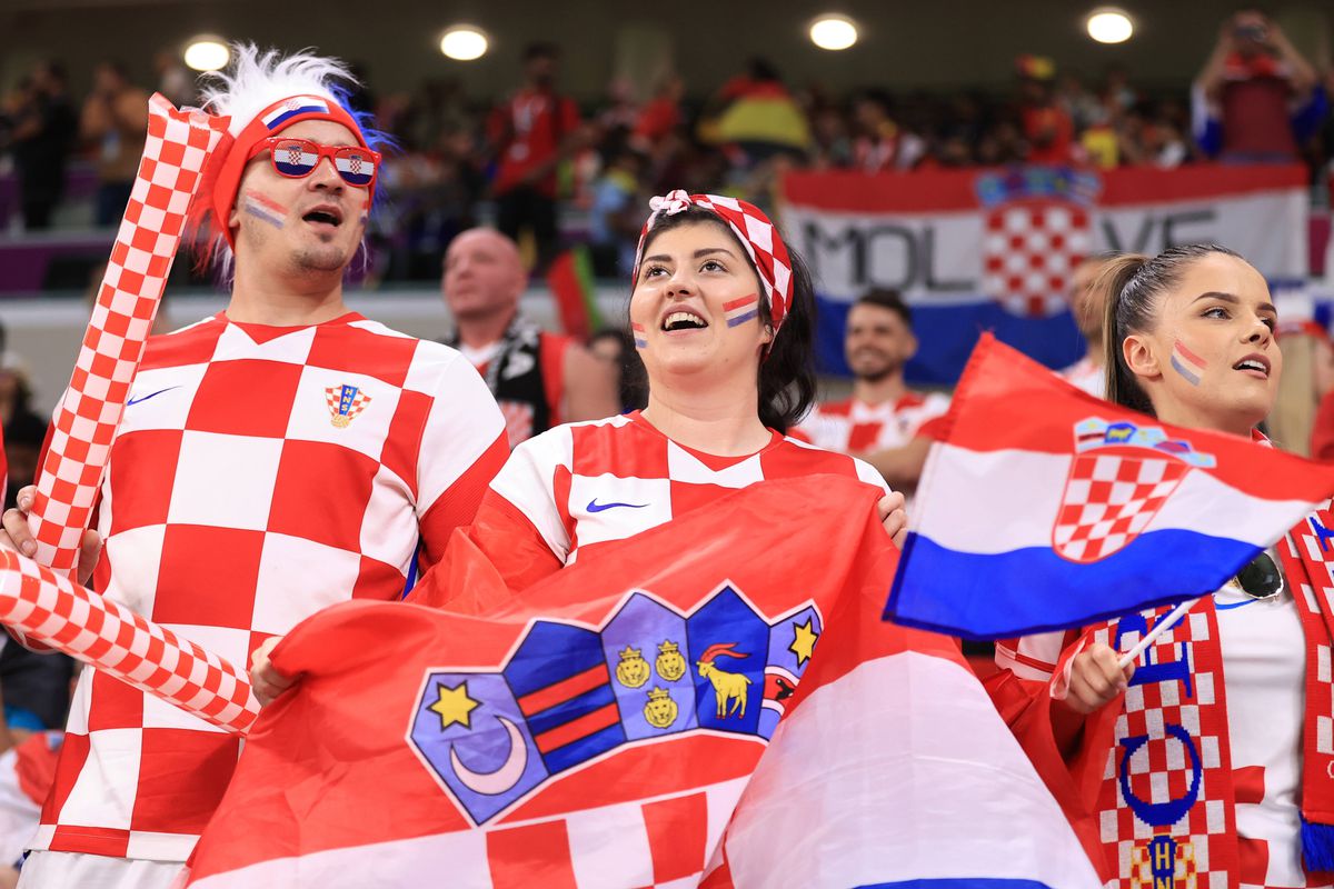 Fotografii au rămas mască: show făcut de fanele Croației cu Belgia » Cine a dat tonul