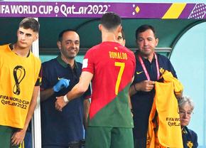 Povestea de film a lui „Rakețu'”, românul angajat de naționala Portugaliei să aibă grijă de Cristiano Ronaldo la CM 2022