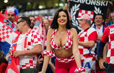 Fotografii au rămas mască: show făcut de fanele Croației cu Belgia » Cine a dat tonul
