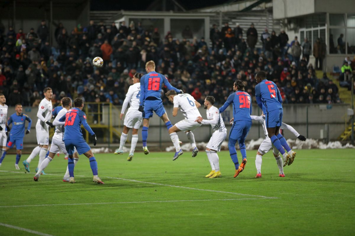 FC Botoșani - FCSB (imagini surprinse înainte de meci) + fotografii din timpul partidei