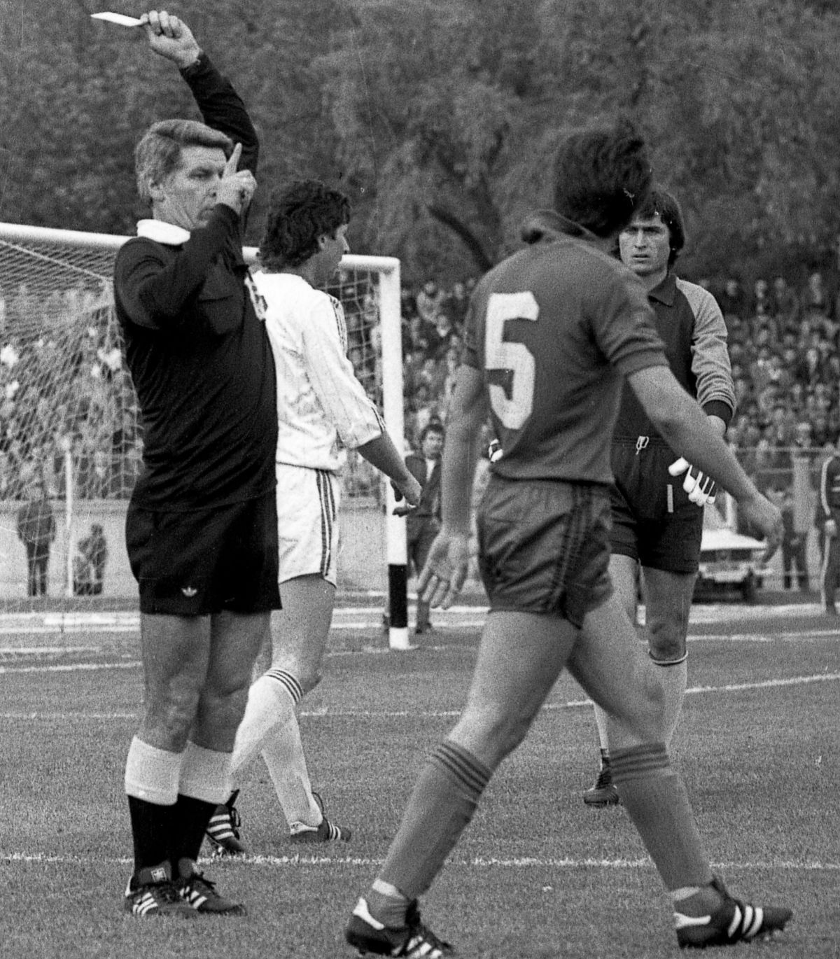 Istvan Kovacs, într-o galerie selectă » Ce alți arbitri români au mai oficiat finale mari din fotbalul european