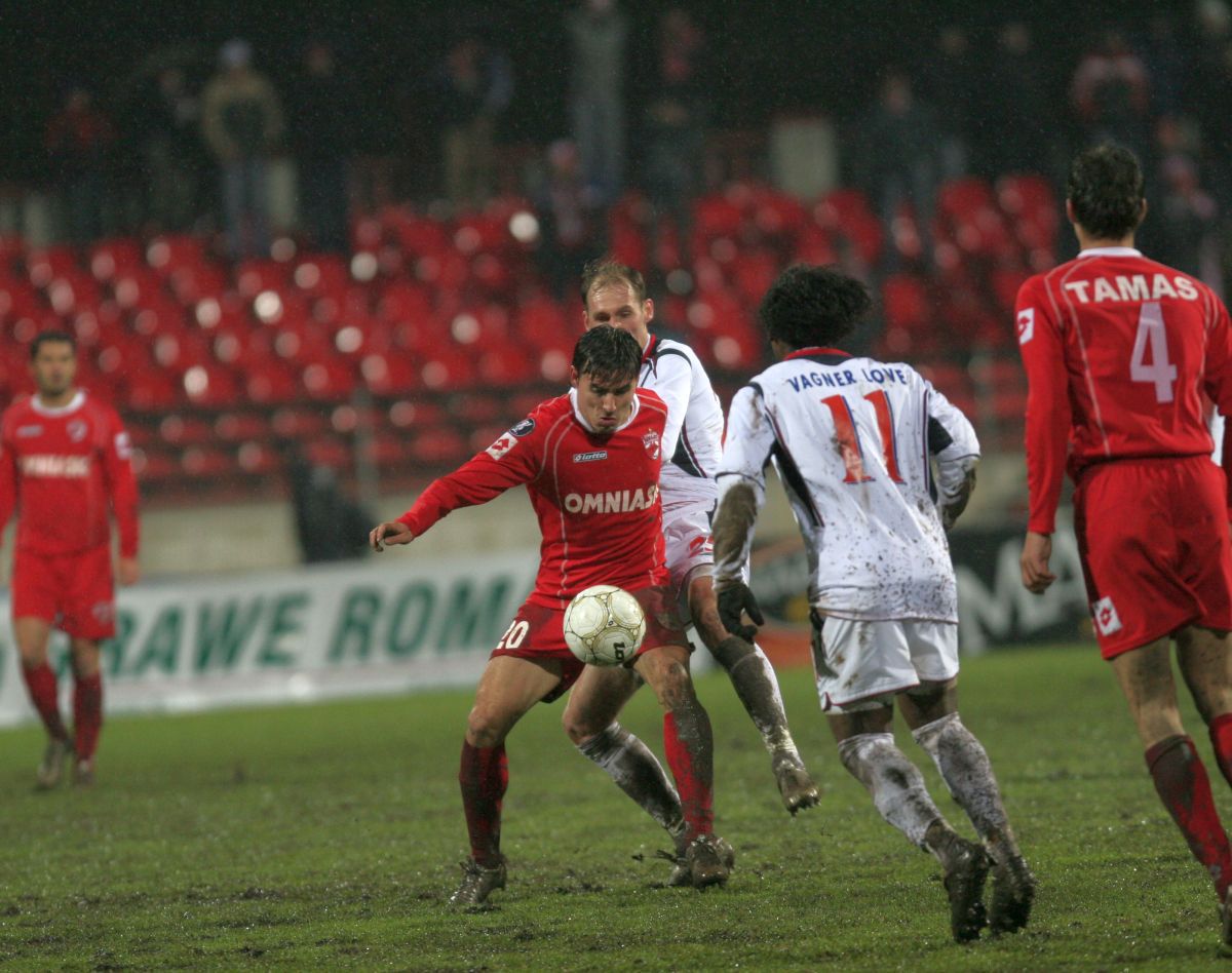 Dinamo - CSKA Moscova 1-0 (1 decembrie 2005) - imagini de la o victorie istorică reușită de „câini”