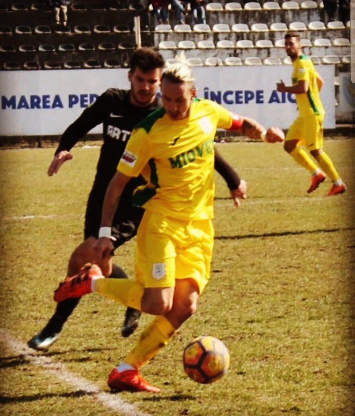 Mesaj-manifest după excluderea echipei din Liga 2 » Jucătorul-simbol i-a emoționat pe fani: „Dureros! Am trăit acest vis împreună!”