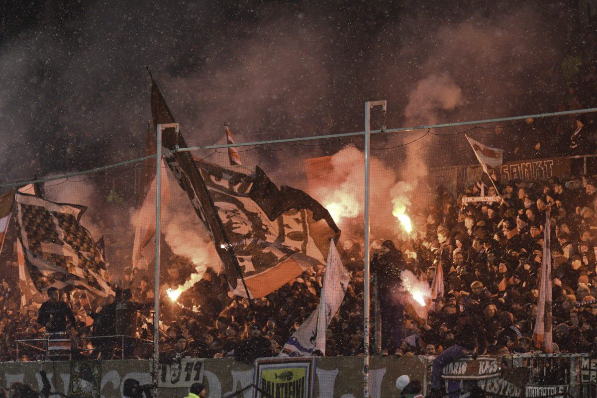GSP a fost pe stadion la derby-ul incendiar din 2.Bundesliga » Cum s-a trăit din mijlocul suporterilor un meci nebun: revenire de la 0-2 + un autogol IREAL