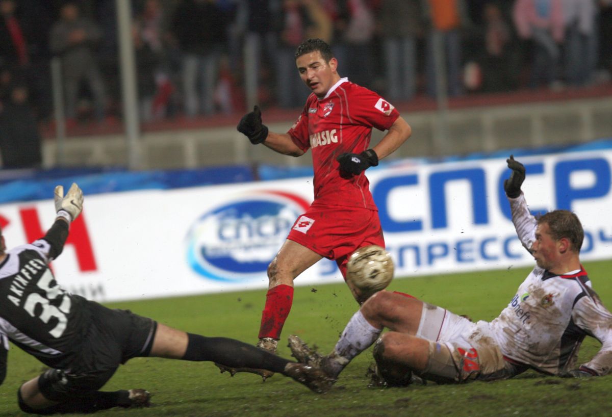 Dinamo - CSKA Moscova 1-0 (1 decembrie 2005) - imagini de la o victorie istorică reușită de „câini”