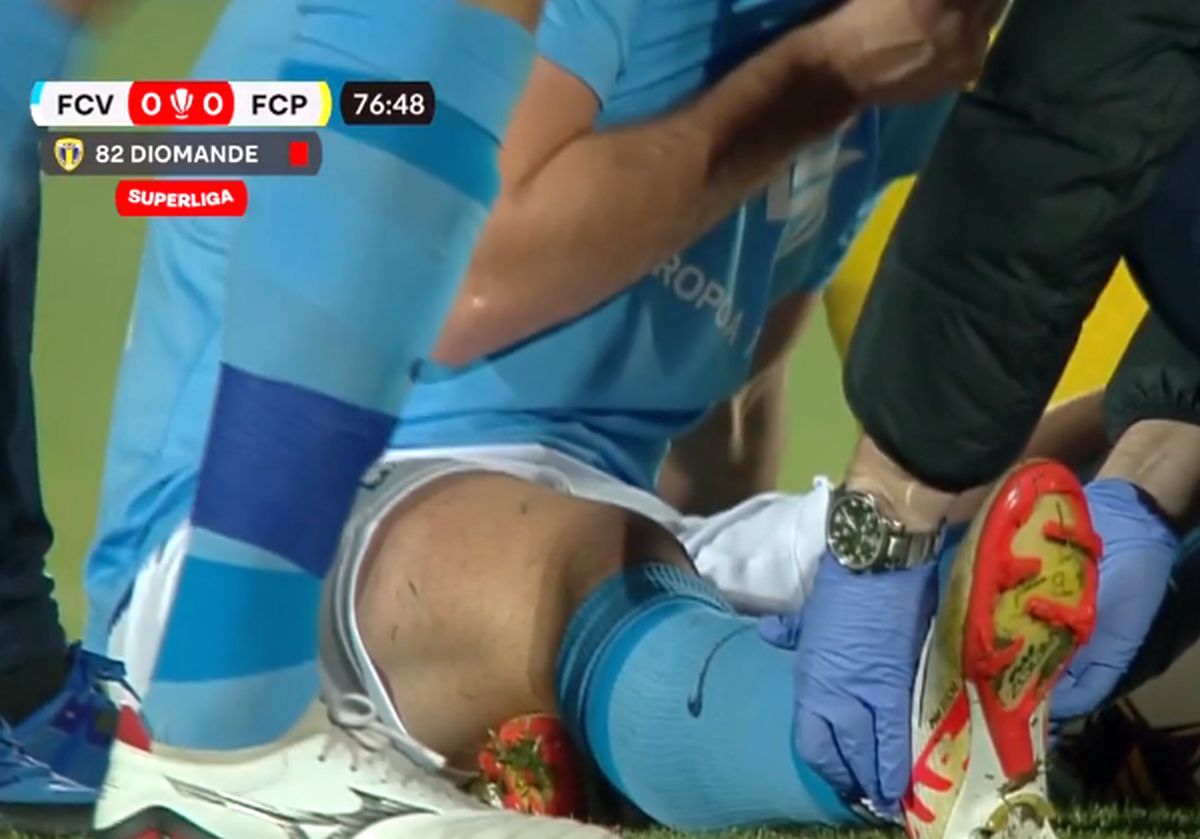 „Criminalule!” » Publicul din SuperLigă a ERUPT după intrarea șocantă de astăzi