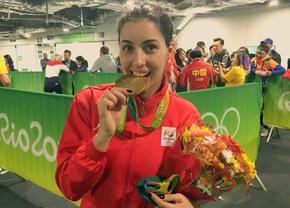 Loredana Dinu, campioană olimpică la Rio 2016: „Uite de ce am prins drag de 1 Decembrie! Mi-ar plăcea ca și copiii să prindă gustul ideii de a fi român”