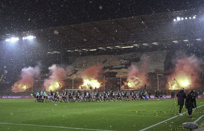 GSP a fost pe stadion la derby-ul incendiar din 2.Bundesliga » Cum s-a trăit din mijlocul suporterilor un meci nebun: revenire de la 0-2 + un autogol IREAL