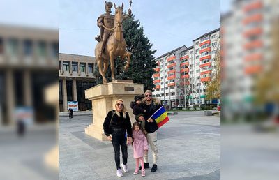 Reverența de 1 Decembrie a unui italian aflat de un deceniu în România: „Viața e mai ieftină, am putut să strâng bănuți să fac o căsuță. Aici, încă poți să faci copii!”