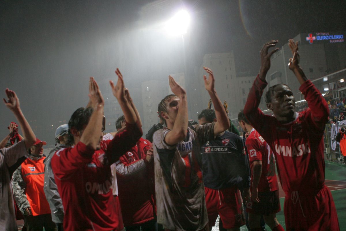 Dinamo - CSKA Moscova 1-0 (1 decembrie 2005) - imagini de la o victorie istorică reușită de „câini”