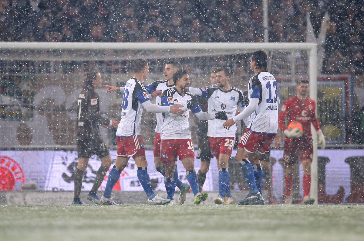 GSP a fost pe stadion la derby-ul incendiar din 2.Bundesliga » Cum s-a trăit din mijlocul suporterilor un meci nebun: revenire de la 0-2 + un autogol IREAL