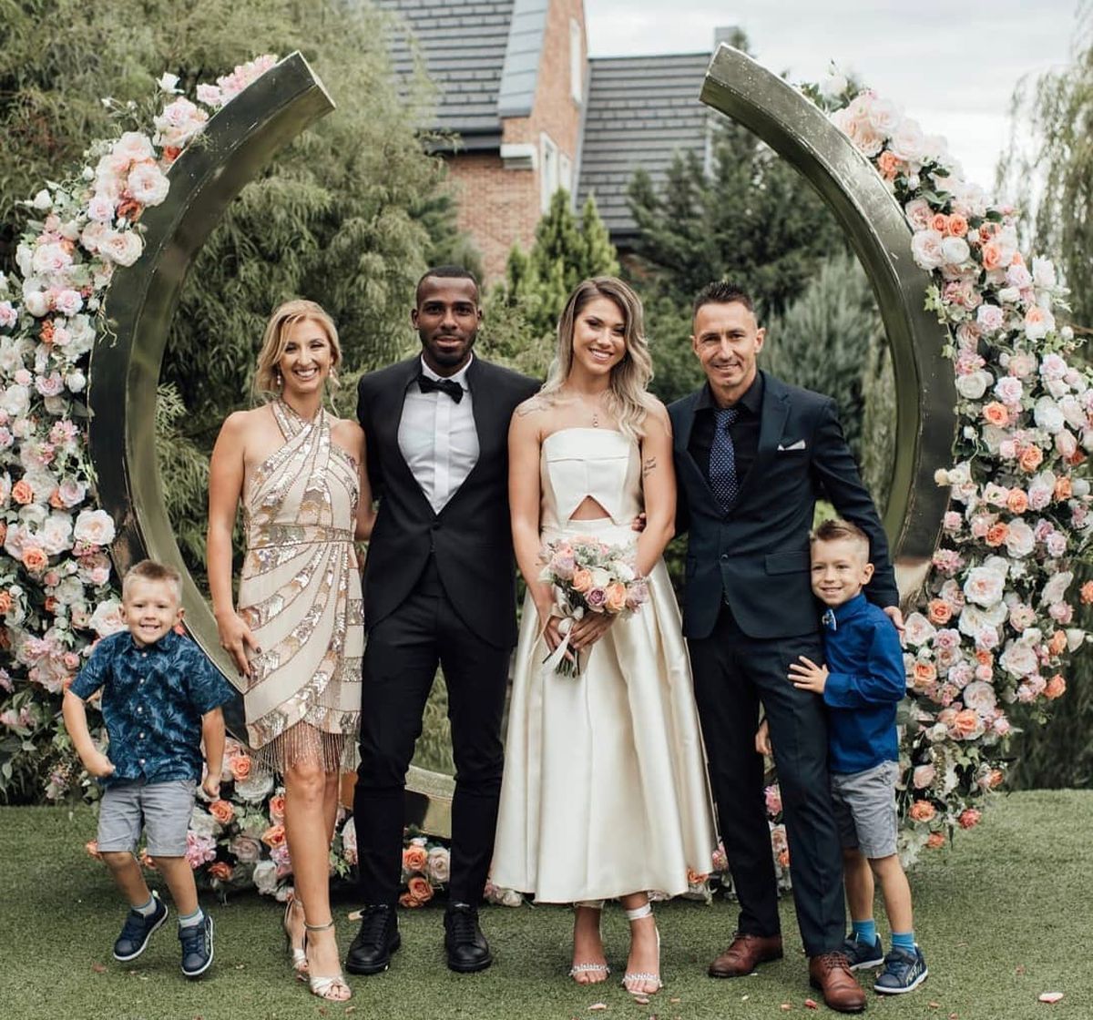 Mesaj-manifest după excluderea echipei din Liga 2 » Jucătorul-simbol i-a emoționat pe fani: „Dureros! Am trăit acest vis împreună!”