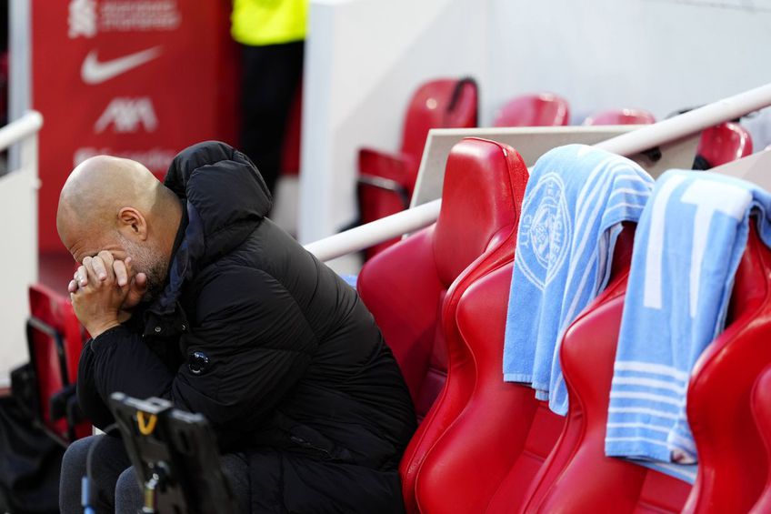 Manchester City a fost învinsă de Liverpool cu scorul de 0-2, în derby-ul rundei cu numărul #13 din Premier League. Imaginile surprinse cu Pep Guardiola înaintea partidei parcă prevesteau ce avea să se întâmple.