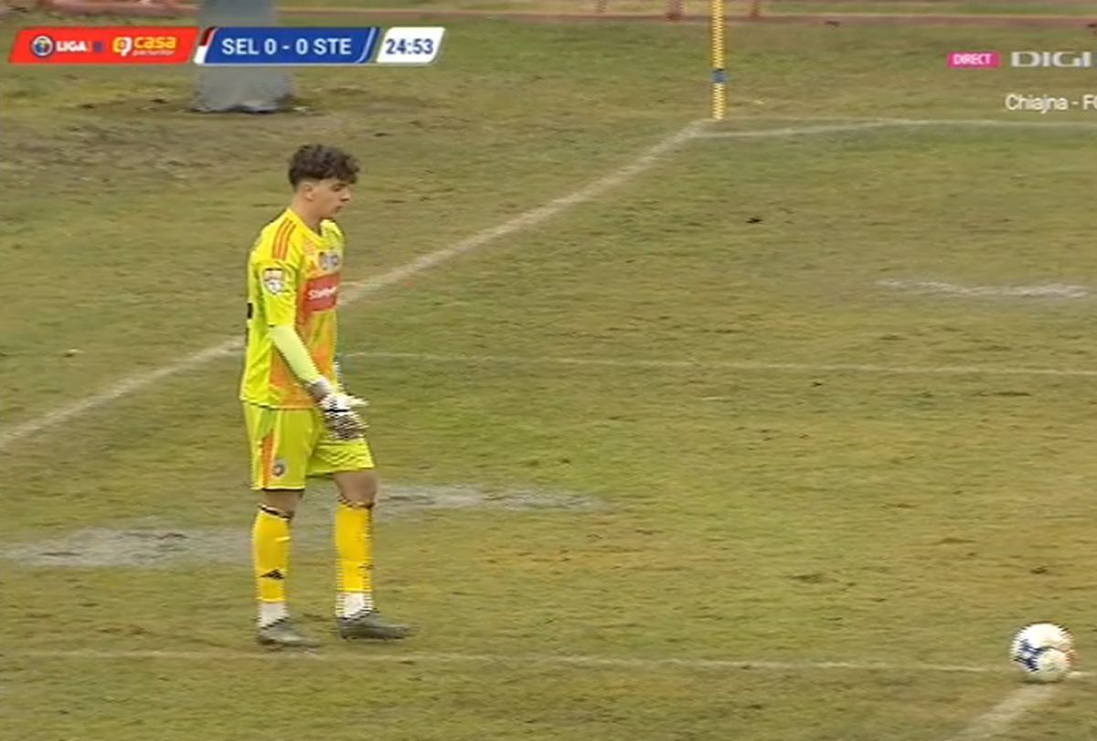 Fotbal printre bălți » Incredibil în ce condiții s-a jucat Șelimbăr - Steaua