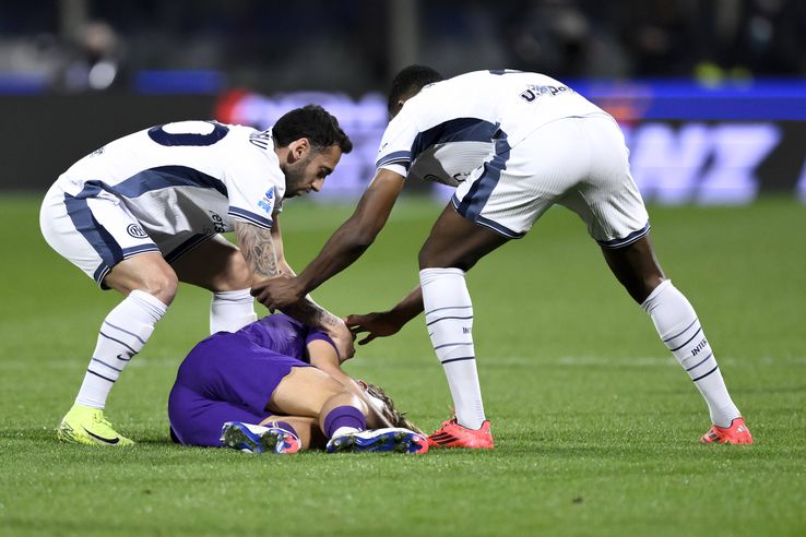 Fiorentina - Inter abandonat, după ce Edoardo Bove s-a prăbușit pe teren/ foto Imago Images