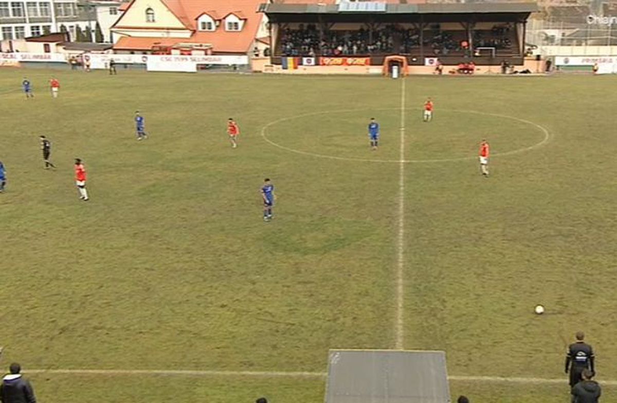 Fotbal printre bălți în Șelimbăr - CSA Steaua