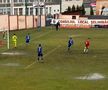 Fotbal printre bălți » Incredibil în ce condiții s-a jucat Șelimbăr - Steaua