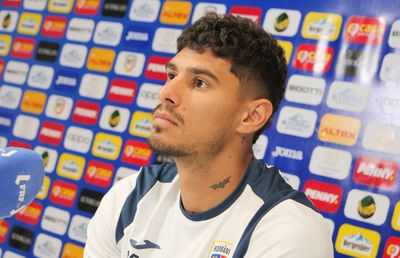 Florinel Coman amenință că va da în judecată un jurnalist român: „Pe ce criterii m-a încadrat la etnie rromă?” » Replica ziaristului: „Dacă la mine se referă, îi prezint scuze lui și familiei”