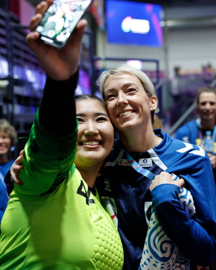 Întâlnire între Katrine Lunde și Damira Zhaparova la CM 2025 Foto: Instagram