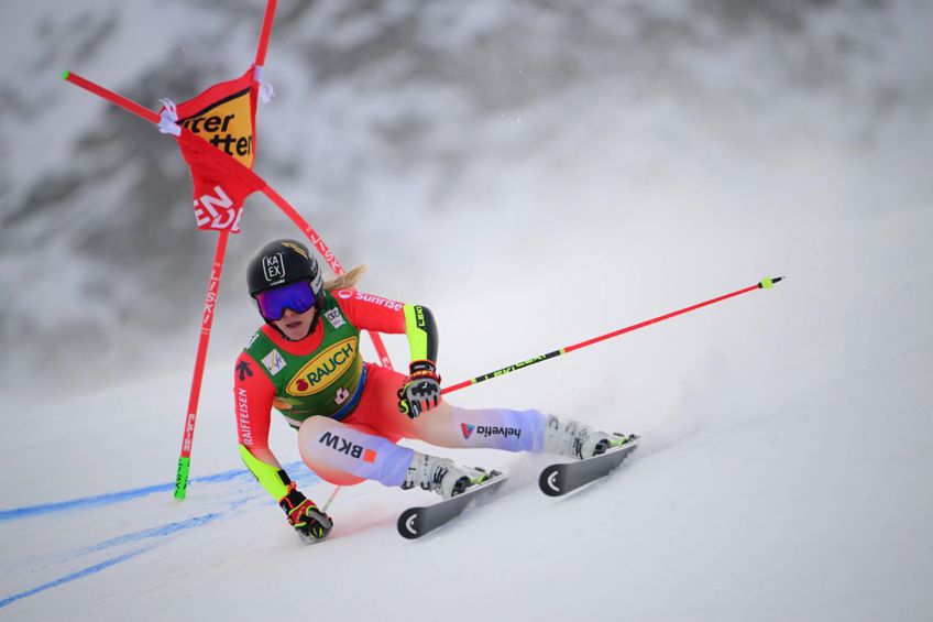 Lara Gut-Behrami în cursa de Cupă Mondială de la Solden Foto: Imago Images