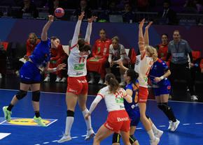 Dispărută în 20 de minute » România a picat testul Danemarca, dar încă poate ajunge în „sferturile” Campionatului Mondial de handbal feminin! Urmează Ungaria, trebuie altă apărare