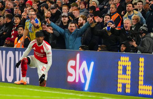 Fanii lui Chelsea l-au întâmpinat cu ostilitate pe Noni Madueke la revenirea pe Stamford Bridge / Foto: Imago