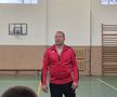 „Te mai recunoaște lumea?” » Fostul campion al Diviziei A s-a făcut profesor de sport! Numește fotbalistul român preferat și își dezvăluie temerile: „Să nu se întâmple la Dinamo ca la Steaua!”