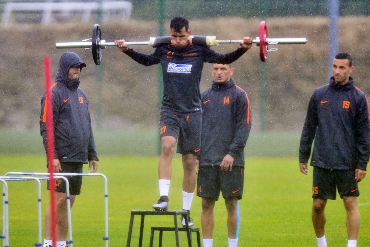 A marcat pentru FCSB, iar Marica spunea că „lovește fantastic mingea” » Acum joacă în Liga 3 și s-a ales cu o accidentare cumplită: „Revin în 6-9 luni, nu mă las!”