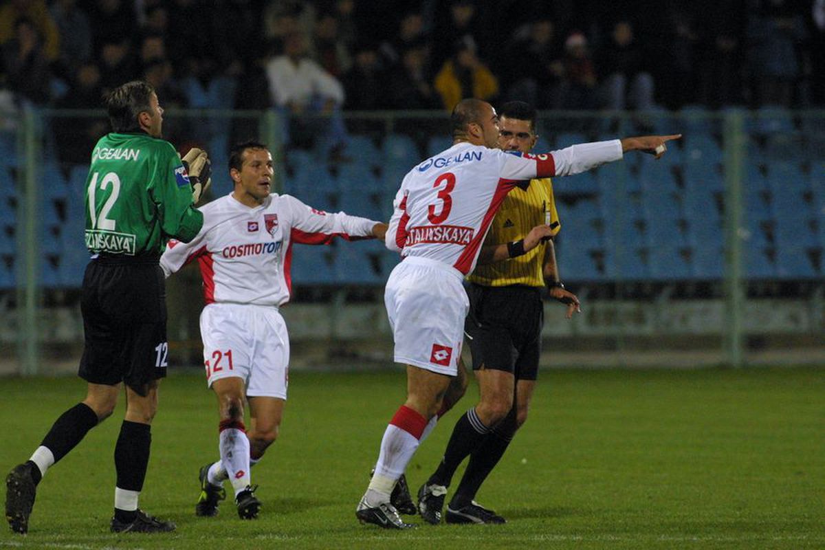 „Te mai recunoaște lumea?” » Fostul campion al Diviziei A s-a făcut profesor de sport! Numește fotbalistul român preferat și își dezvăluie temerile: „Să nu se întâmple la Dinamo ca la Steaua!”