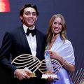 Armand Duplantis, logodnica sa, Desiree Inglander, și trofeele de Atlet al anului 2025 Foto: Imago Images