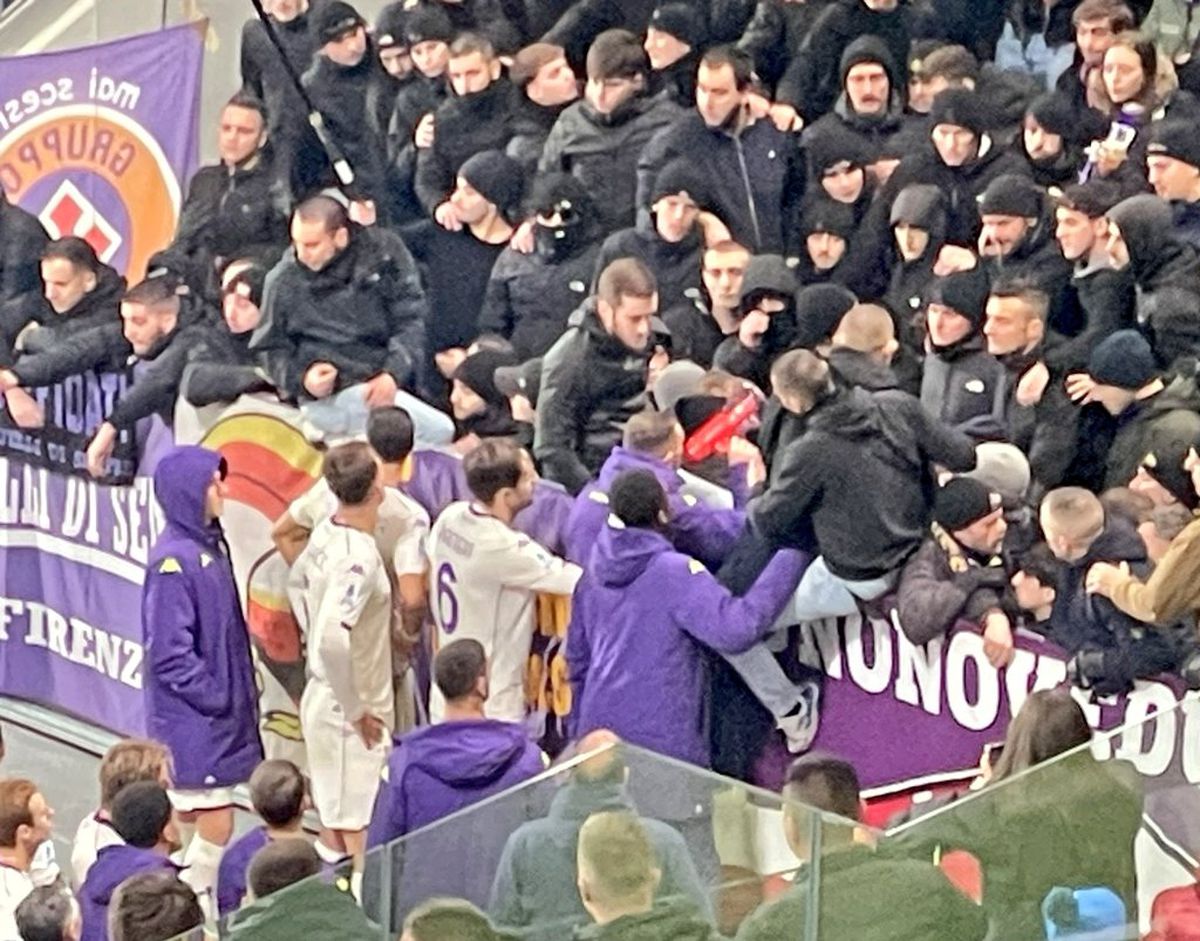 Dzeko, „călăul” României din preliminarii, poate fi sancționat dur » A intrat în conflict cu ultrașii propriei echipe