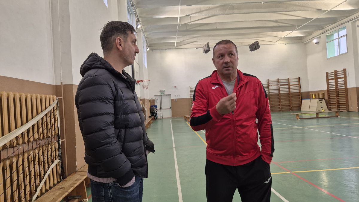 „Te mai recunoaște lumea?” » Fostul campion al Diviziei A s-a făcut profesor de sport! Numește fotbalistul român preferat și își dezvăluie temerile: „Să nu se întâmple la Dinamo ca la Steaua!”