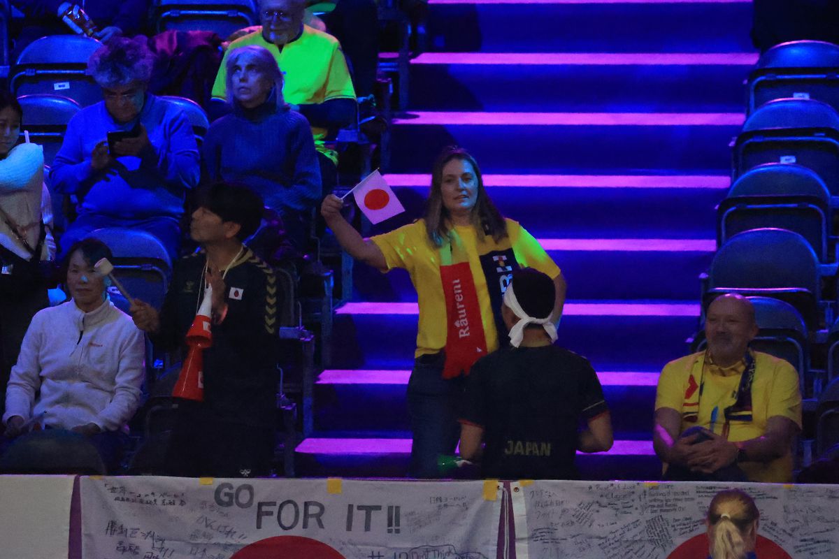 S-a rezolvat și penultimul mister din grupa României de la Campionatul Mondial + de 1 Decembrie, fanii tricolori s-au înfrățit cu galeria altei țări