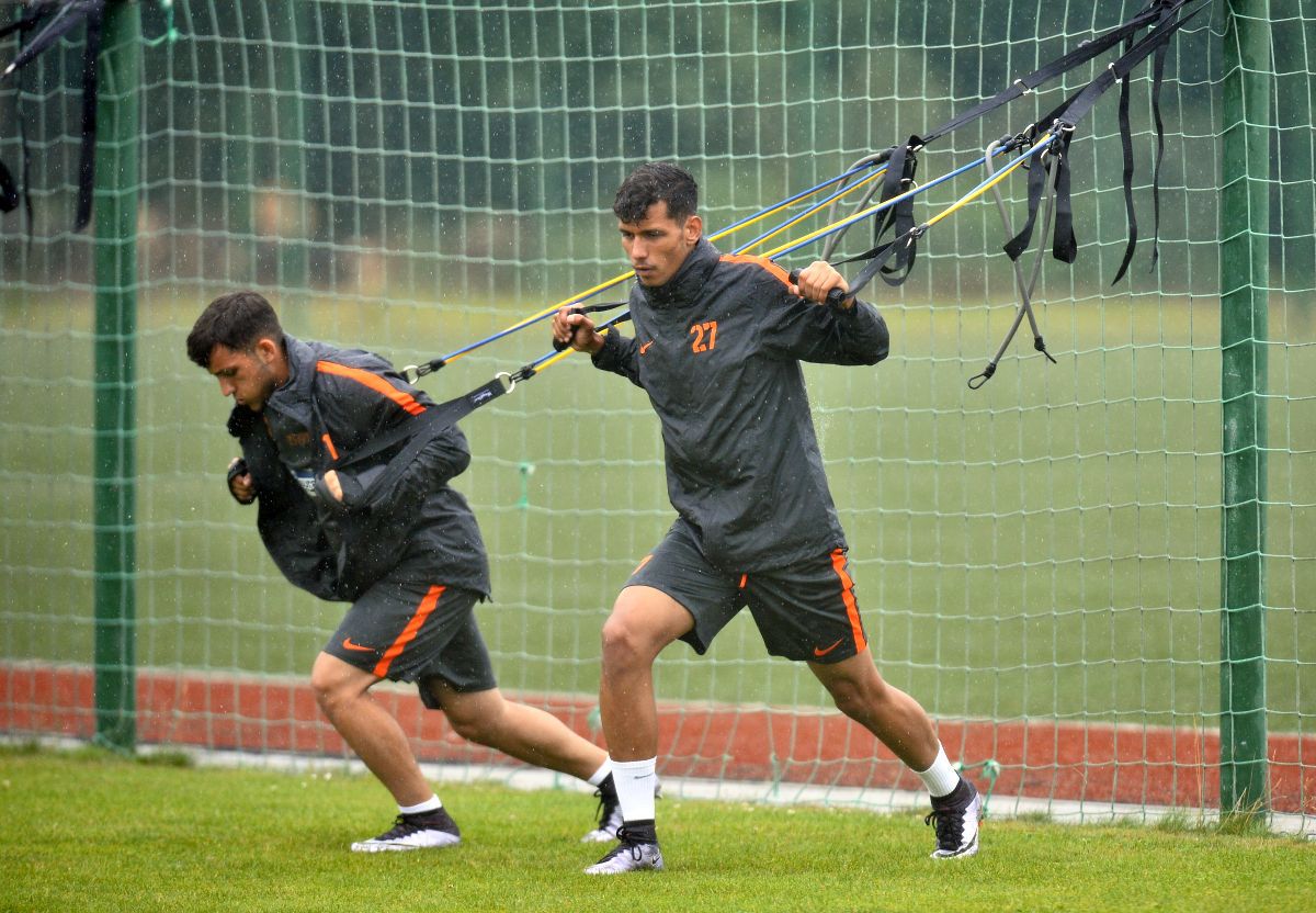 A marcat pentru FCSB, iar Marica spunea că „lovește fantastic mingea” » Acum joacă în Liga 3 și s-a ales cu o accidentare cumplită: „Revin în 6-9 luni, nu mă las!”