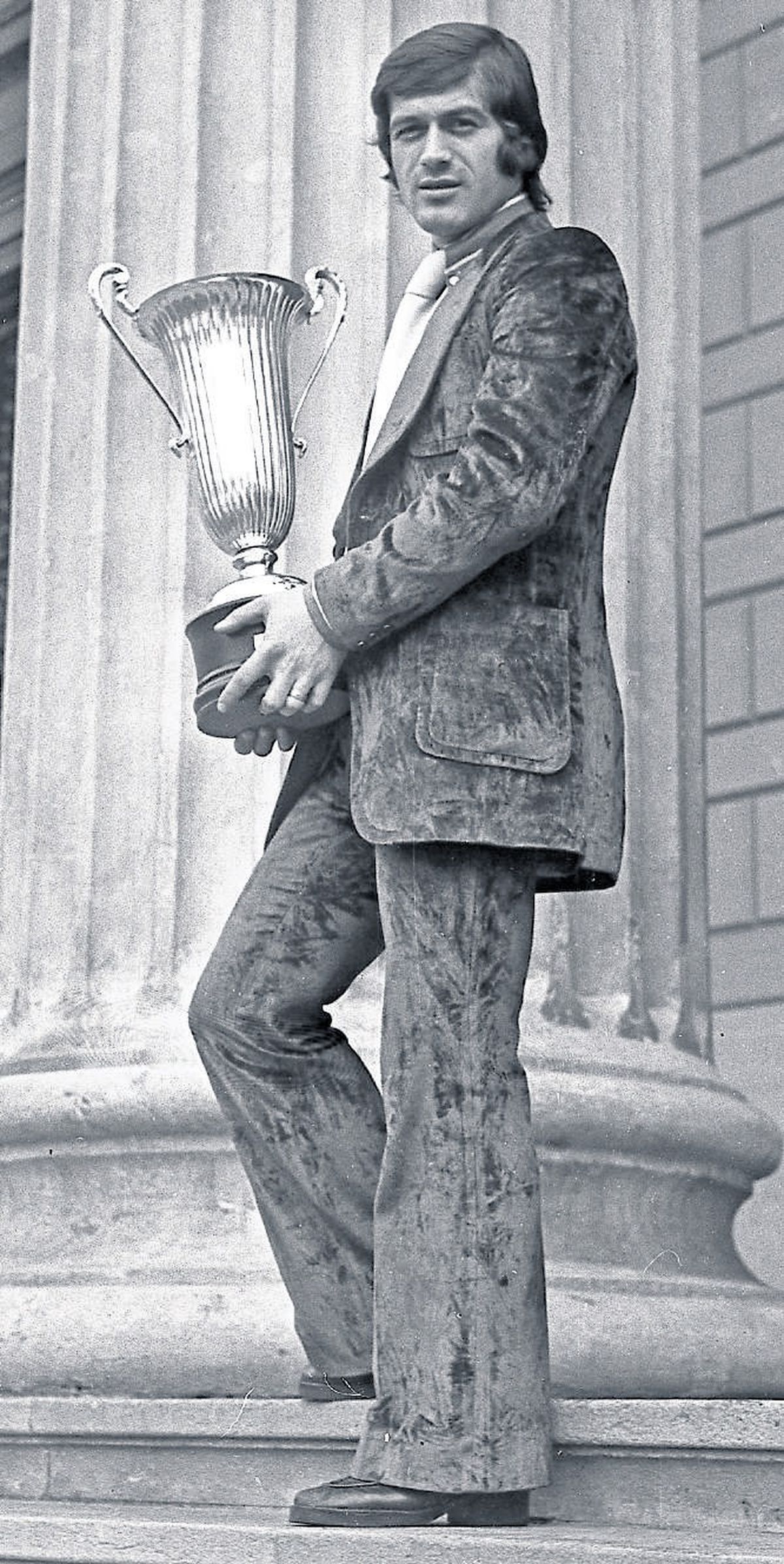 Fotbalul lui Liță Dumitru: printre Cruyff și Pele » Dezvăluiri colosale dintr-o carieră memorabilă: „Blat comandat de Ceaușescu și executat de Piști Kovacs”