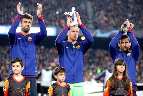 Marc-Andre Ter Stegen (centru) și Lionel Messi (dreapta) // foto: Imago