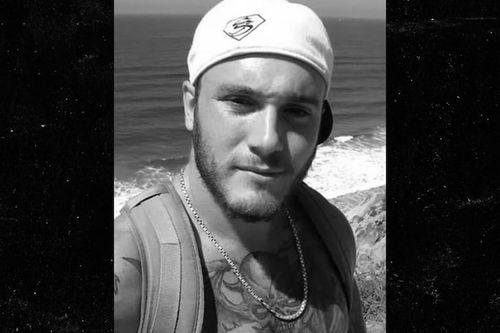 David Koenig, un luptător de MMA dispărut în urmă cu aproape doi ani, a fost găsit mort de polițiști într-o pădure din Missouri, SUA.