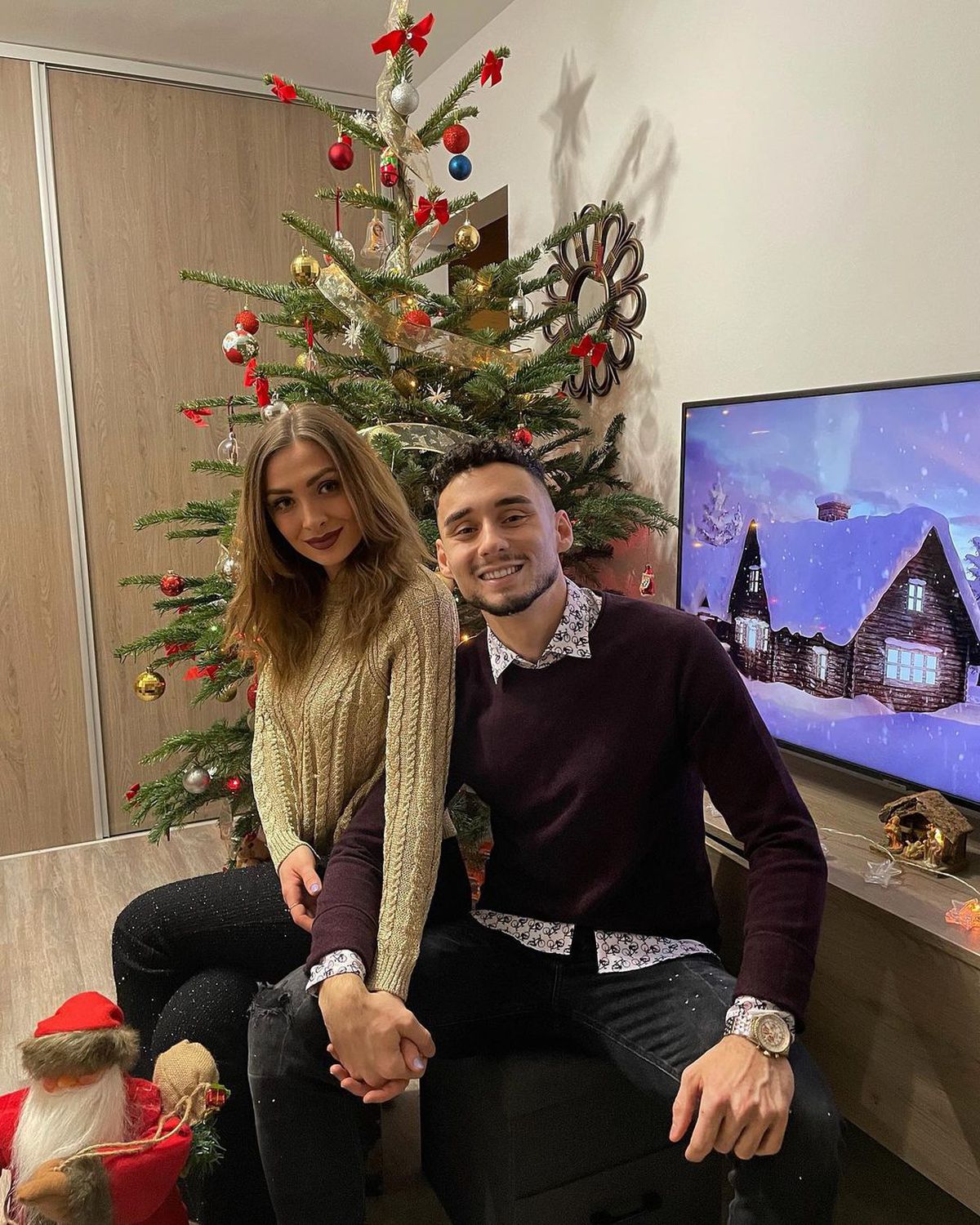 Un fotbalist al Rapidului și-a cerut iubita de soție în noaptea de Revelion: „Cel mai frumos DA din viața mea!”