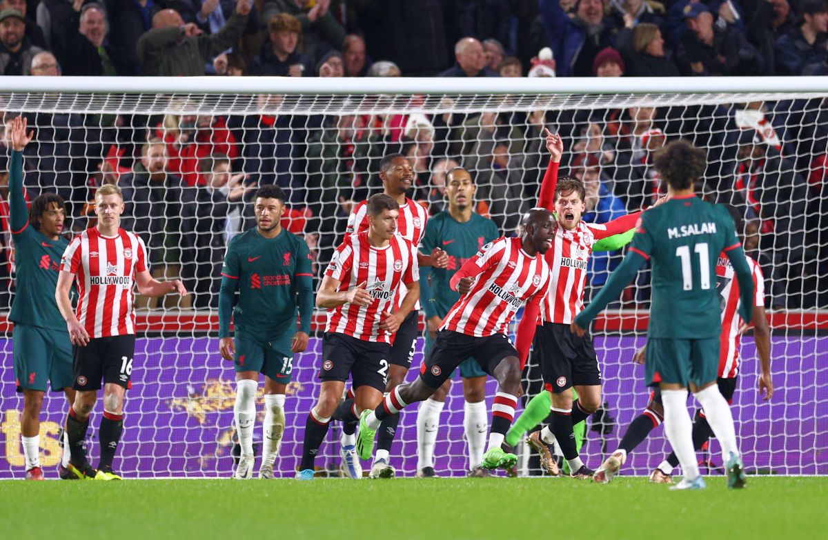 Liverpool e tot mai departe de Champions League! S-a prăbușit pe terenul lui Brentford » Nu se mai întâmplase de aproape un secol!